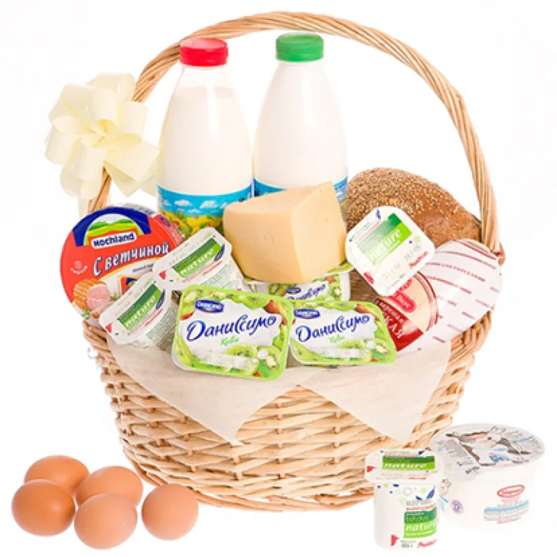 Корзинка свежих продуктов с хлебом и молоком, доставка Актаныш